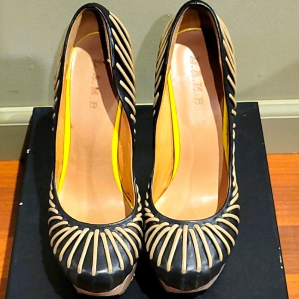 L.A.M.B  leather Platform Heels👠 10